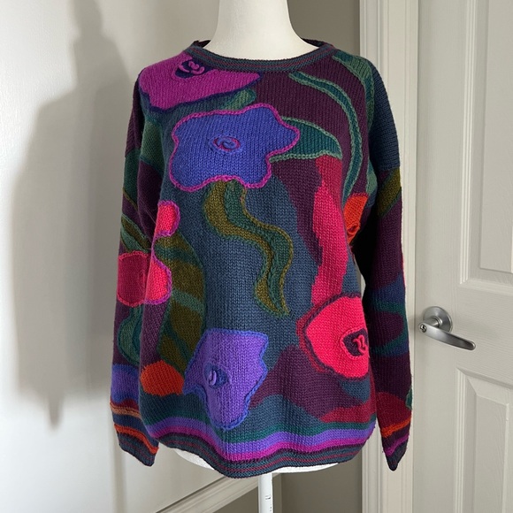 Peruvian Connection Medium Spectacular Alpaca Floral Funky Art-to-Wear Sweater
